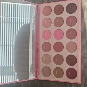Morphe 18 V VA-VA BLOOM Artirstry, 18 Shades, Eyeshadow & Pressed Pigment